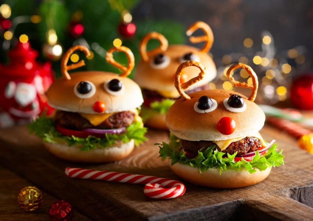 tips zaak aankleden dmv hamburgers in kerstthema